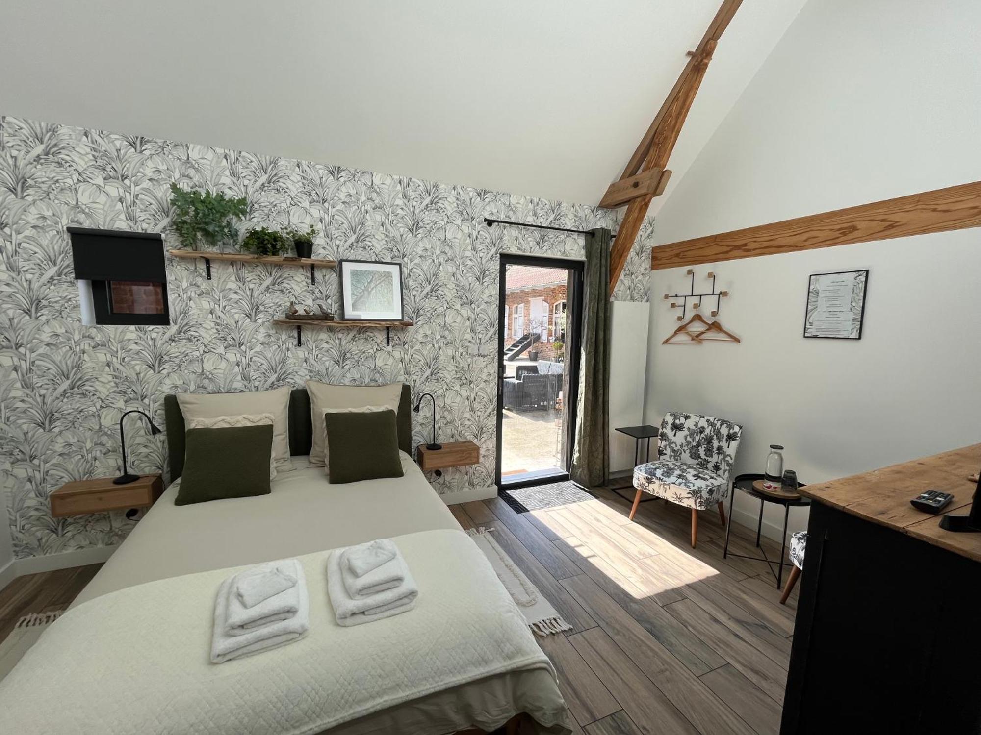 Aux 2 Girouettes Bed and Breakfast Merville  Buitenkant foto