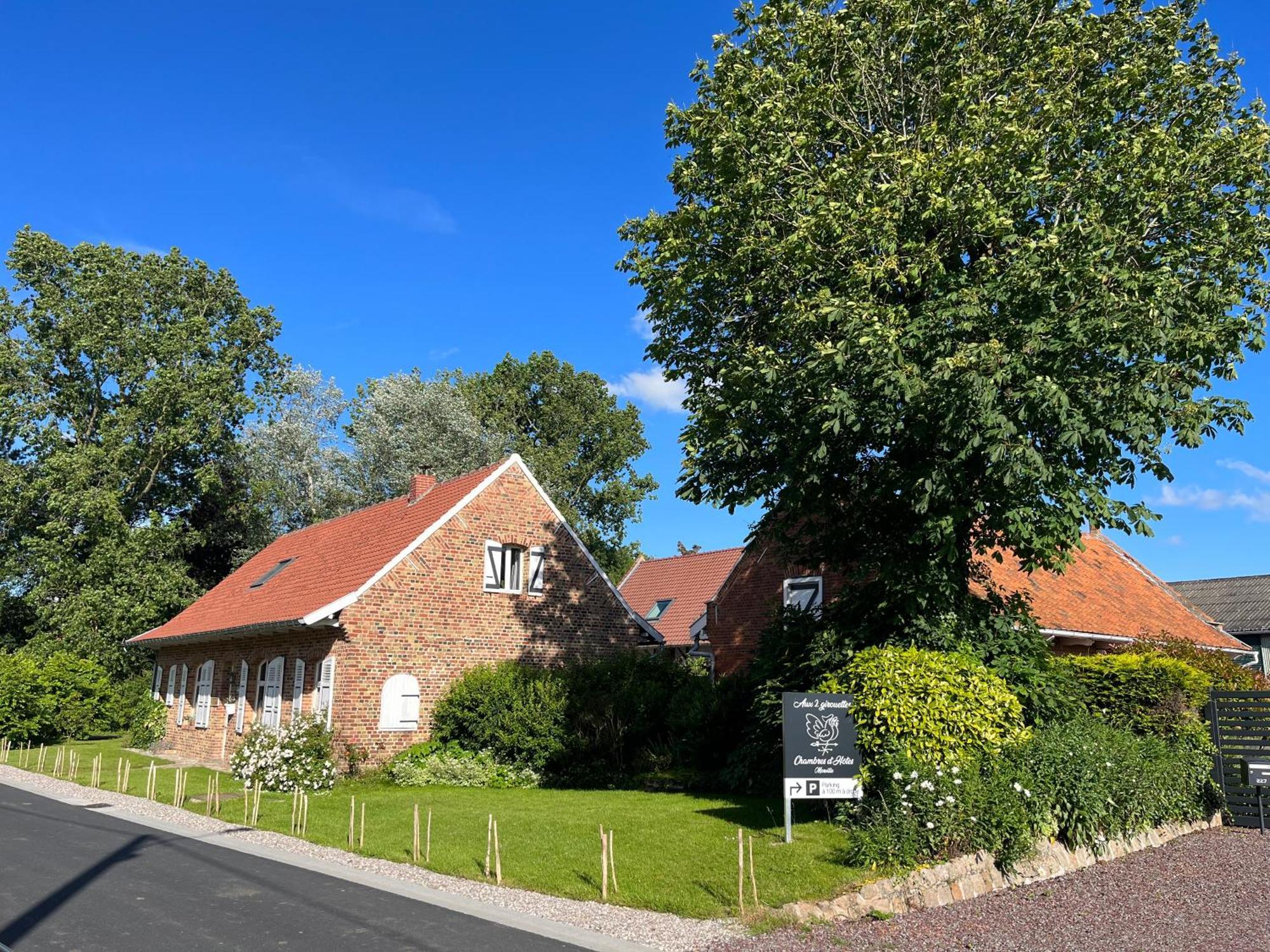 Aux 2 Girouettes Bed and Breakfast Merville  Buitenkant foto